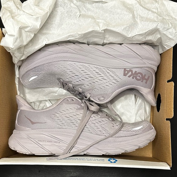 Hoka Shoes - HOKA Clifton 8 Lilac Marble/ Elderberry : Like NEW w/ box, rare